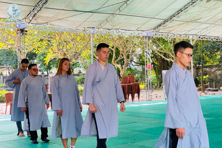 Ha Noi - Halbtägiges AchtsamkeitsmeditationsretreatHalbtägige Achtsamkeitsmeditation in Ha Noi