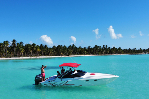 Luksusowy rejs prywatnym mini-jachtem po Parku Narodowym CotubanamáLuksusowy rejs prywatnym mini-jachtem w Parku Narodowym Cotubanamá
