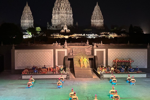 Prambanan: assistere allo spettacolo di danza Ramayana con cena