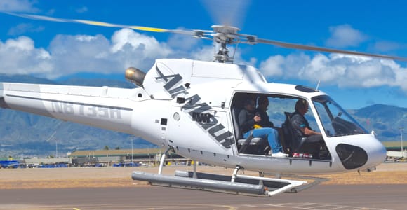 Doors Off West Maui and Molokai Helicopter Tour