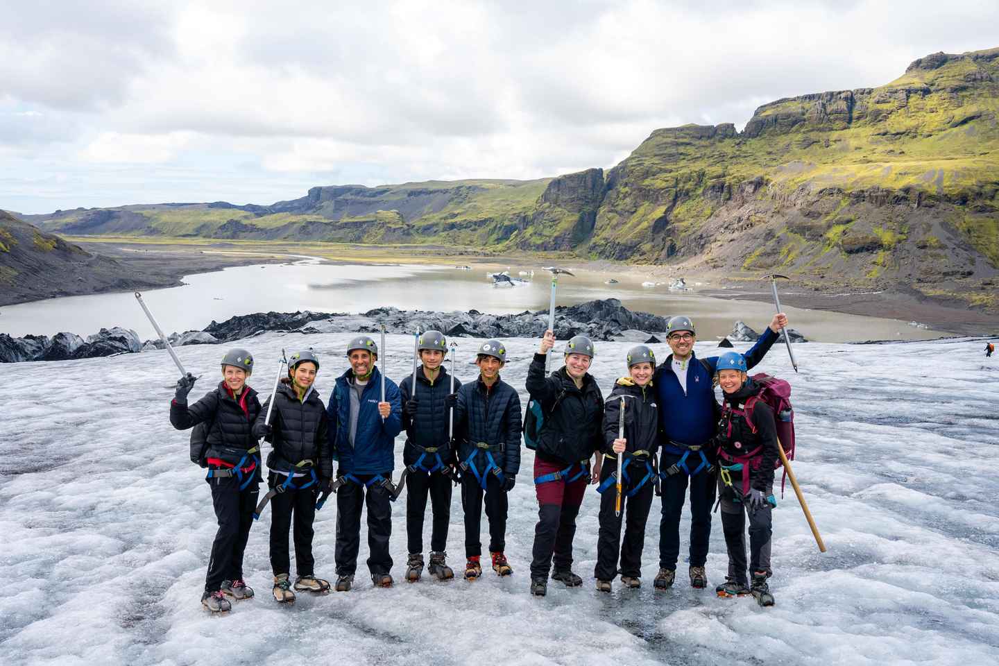 Desde Reikiavik: Excursión a la Costa Sur y Caminata por el Glaciar en Grupo Pequeño