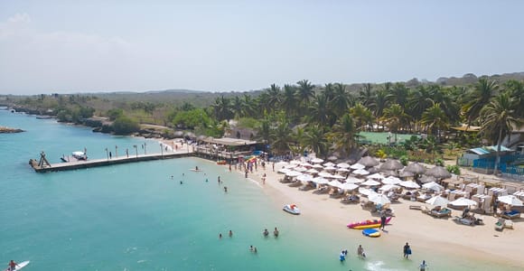 Cartagena: Palmarito Beachclub with Pool, Kayak and paddle!