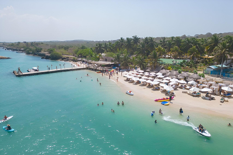 Cartagena: Palmarito Beachclub with Pool, Kayak and paddle! Cartagena: Palmarito Beachclub in Tierra Bomba with Buffet