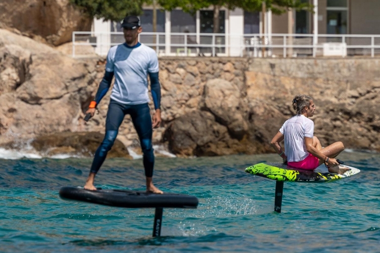 Mallorca: Clase privada de surf en hidrodeslizador eléctrico
