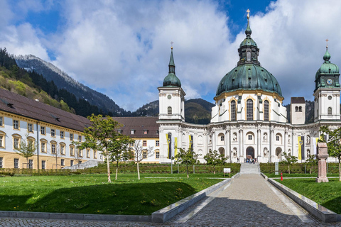 Chauffeur privé : Munich&gt;Neuschwanstein&gt;Linderhof&gt;Ettal &amp; plus