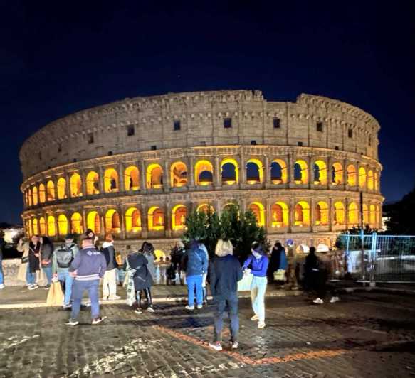 Roma: Omvisning i Colosseum under jorden og på arenagulvet om natten