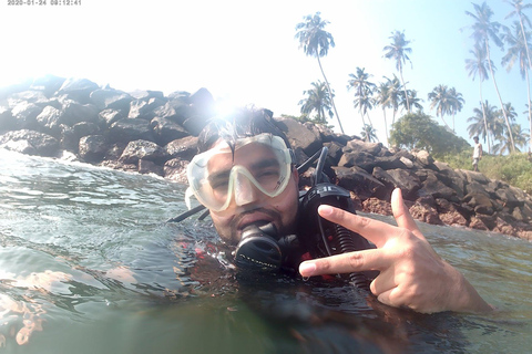 Bentota: Guided Scuba Diving Ocean Tour 2-Dive Package for Certified Divers (Includes Gear)