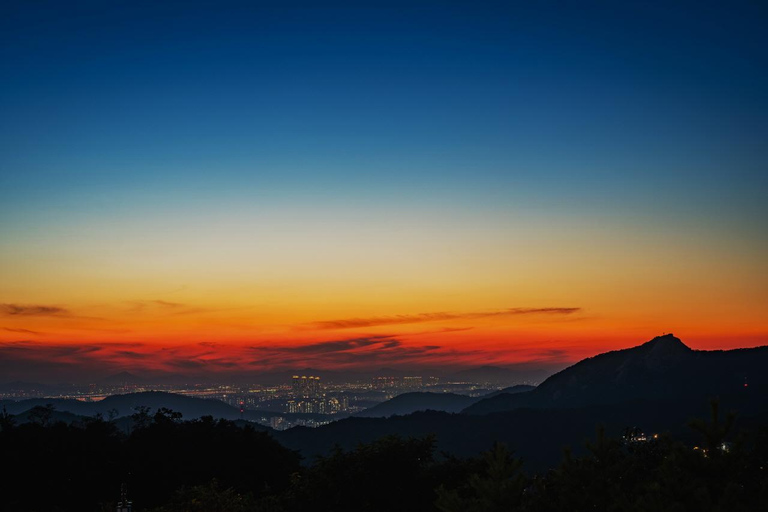 Seoul Evening Highlights: Ikseon-dong, Naksan & Bugak View