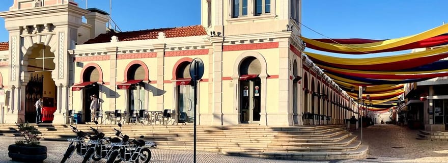 Découvrez Loule : visite guidée de 3 heures en motocyclette E Adventure