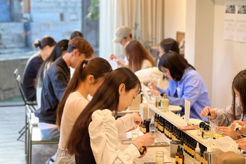 Seoul: Creëer je eigen natuurlijke parfum met een parfumeur&quot;.