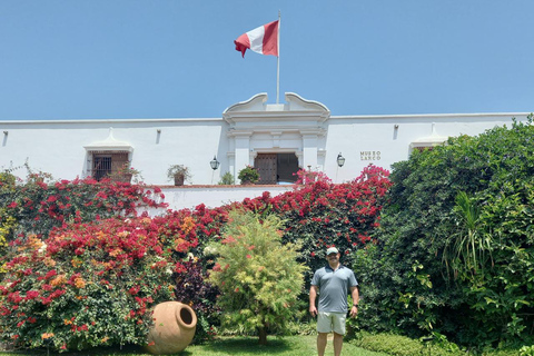 Lima: Larco Museum, Dinner and Magic Water Circuit Tour