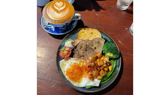 Kanazawa: Café Hopping Tour with Local Guide