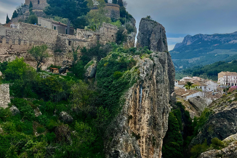 Alicante: Guadalest Castle and Chocolate Factory