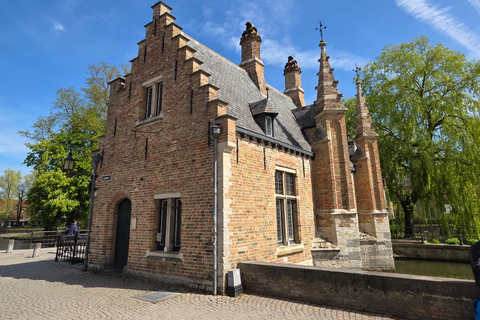 Bruges by bike with family and friends!