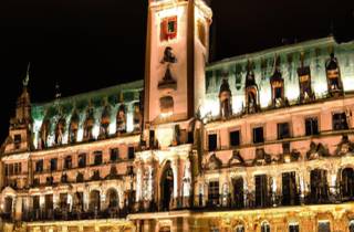 Hamburg: Selbstgeführte Mystery Tour durch das Rathaus (ENG/DE)