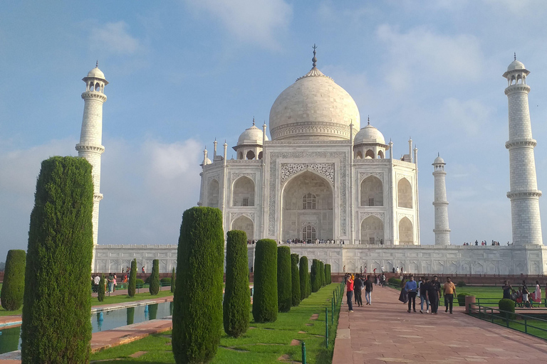 Agra Three World Heritages Sites Tour From Goa with FlightsPick up+drop off+Car+Hotel+Guide+Monument tickets