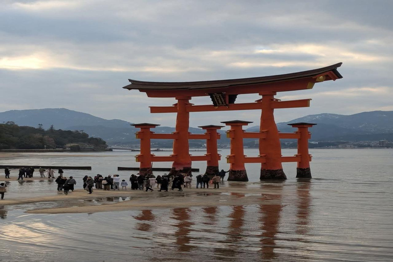 From Osaka/Kyoto: Hiroshima and Miyajima Private Custom Tour