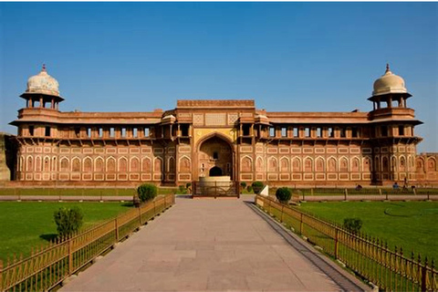 From Delhi: 4-Day Private Luxury Golden Triangle Tour Tour with 5-Star Hotel Accommodation, Guide & Private Driver