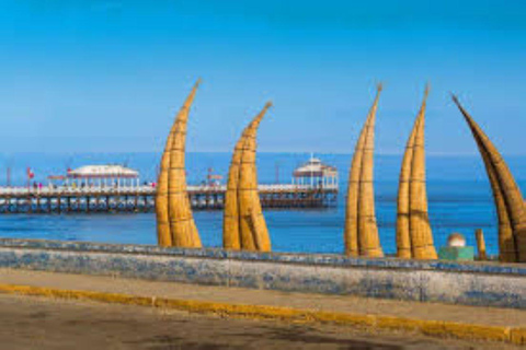 From Trujillo || Tour to Chan Chan Beach and Huanchaco