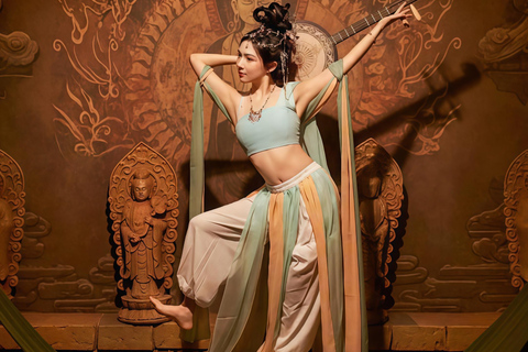 Shanghai: Silk Road Immersive Show with Hot Pot Dinner Regular Seat（Row 2~3）Only Lunch
