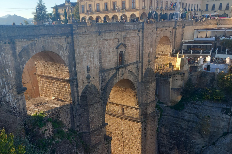 Ronda e Vilas Brancas: Experiência de viagem de 1 dia para pequenos grupos