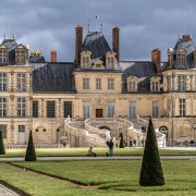 Fontainebleau: Fontainebleau Palace Private Guided Tour