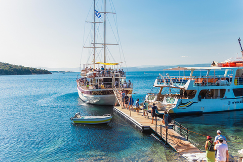 au départ de Thessalonique : Croisière au Lagon Bleu avec déjeuner