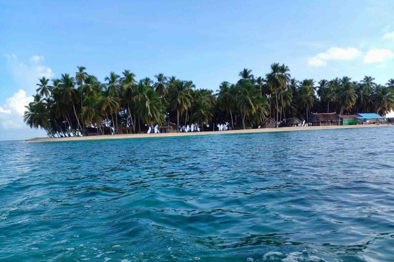 San Blas Islands Overnight: Private Cabin w/ Private Bath
