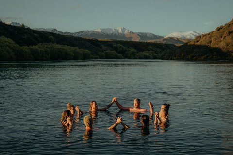 Queenstown: Riverside Sauna and Cold Plunge Experience