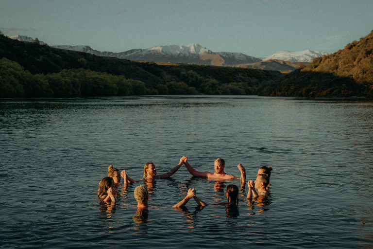 Queenstown: Riverside Sauna and Cold Plunge Experience