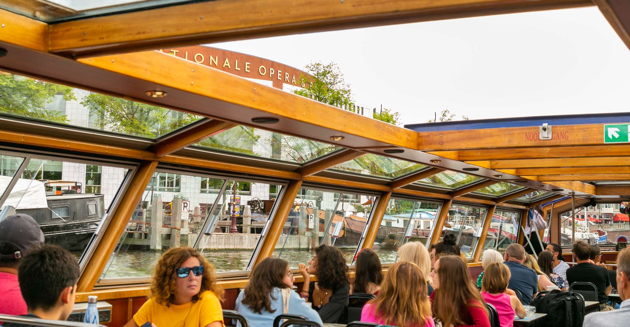 Amsterdam: 75 Minute City Canal Cruise with Audio Guide photo 5