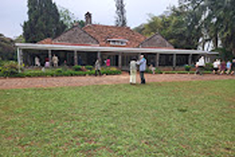 Nairobi: Guided Giraffes Centre & Karen Blixen Museum Tour. Nairobi: Karen Blixen Museum Guided Tour .