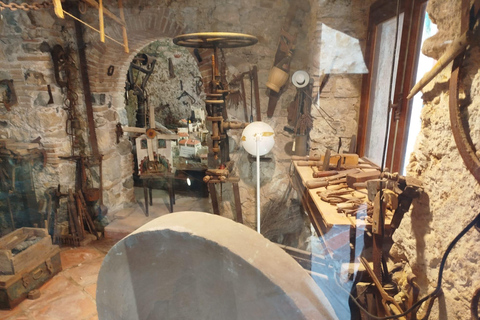 Roquebrune-Village & Grimaldi Castle - Walking Tour