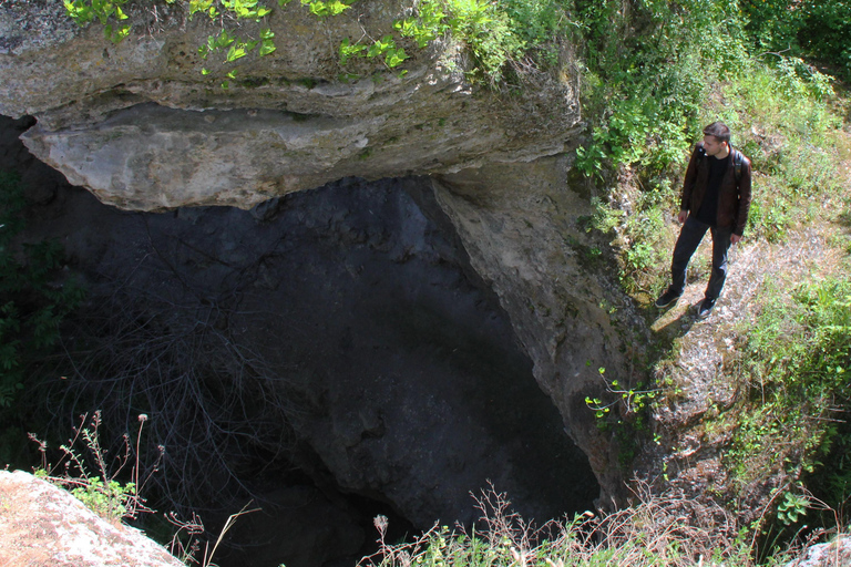 Kiszyniów: wycieczka piesza, klasztor w jaskini i klasztor CurchiKiszyniów: Wycieczka piesza, klasztor jaskiniowy i klasztor Curchi