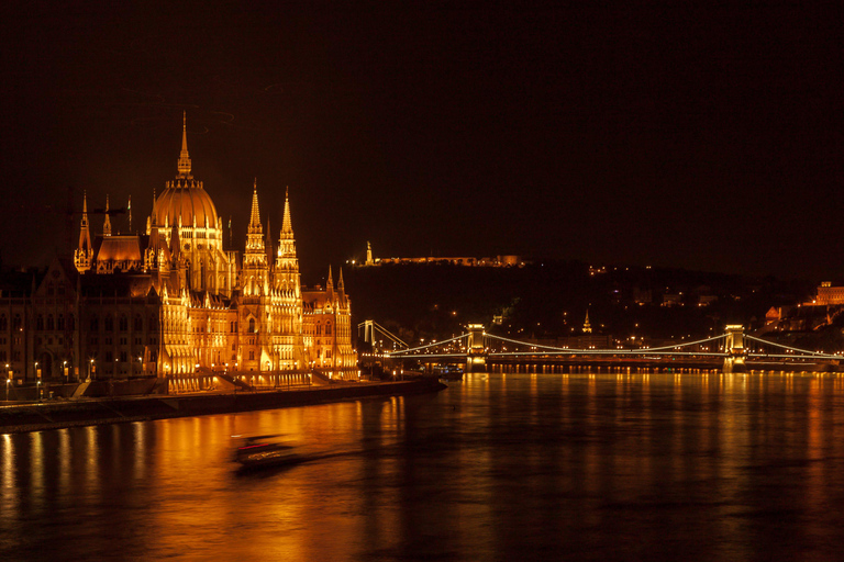 Från Wien: Guidad tur med fotografering i Budapest och BratislavaGruppresa