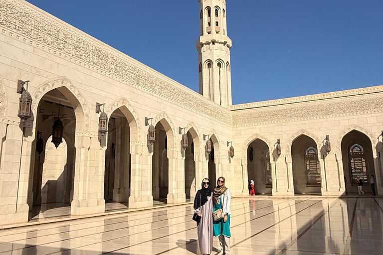 Muscat 3-Hour City Tour: Visit Mosque, Opera & Mutrah Souq