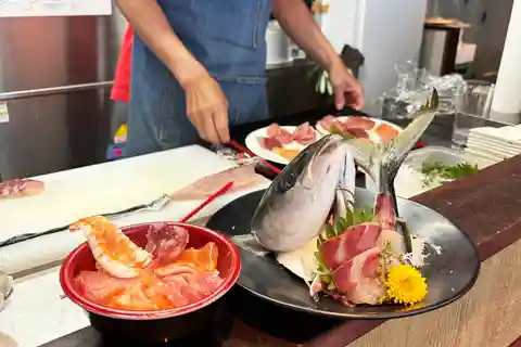 Tokyo: Tsukiji fiskemarked med gatemat og live fiskeskjæring