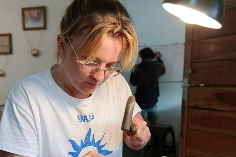 Lombok: Silversmithing Workshop with Jewelry to Keep