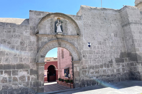 Esplora Arequipa+il Monastero di Santa Catalina con un tour guidato