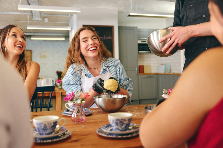 London: Traditional English Scone Making and Tea Workshop