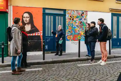 Paris - gatukonst Rundvandring med gatukonst med en guide för gatukonstnärer