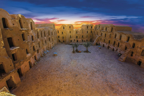 Tour notturno dei villaggi e delle oasi del Sahara tunisino