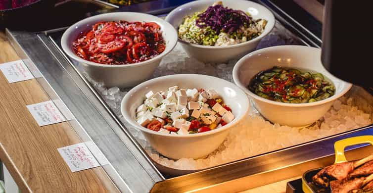 Budapest: Hungarian Dinner & Show with Unlimited Drinks photo 7