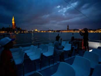Chioggia-Venedig: Dag&Natt Båttransfer Transfer tur och retur eller 1-vägs