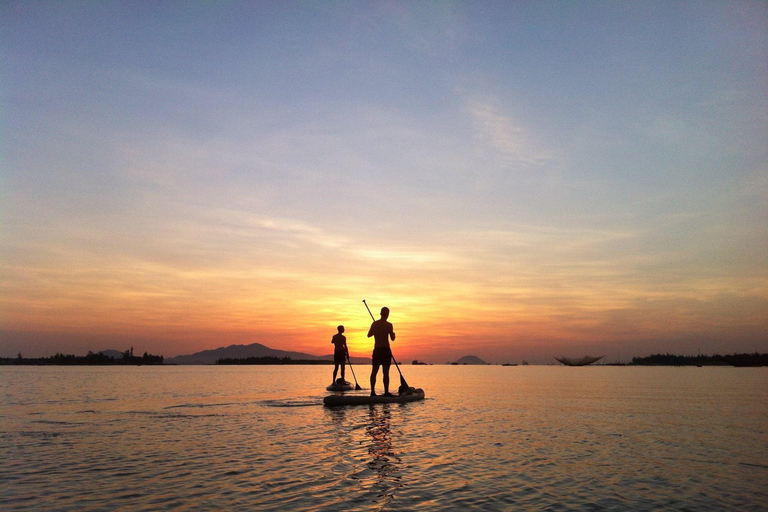 Hoi An: Viaggio in stand-up paddling all'alba per conoscere la vita locale