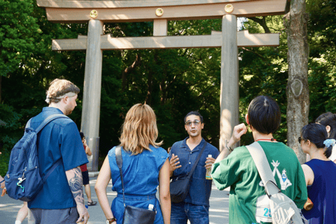 Tokio: wandeltour langs de hoogtepunten van Harajuku en Meiji JinguTijdreizen in Tokio: popcultuur in Harajuku en het Meiji Jingu-heiligdom