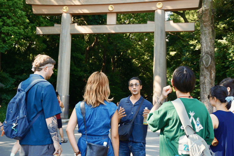 Tokio: wandeltour langs de hoogtepunten van Harajuku en Meiji JinguTijdreizen in Tokio: popcultuur in Harajuku en het Meiji Jingu-heiligdom
