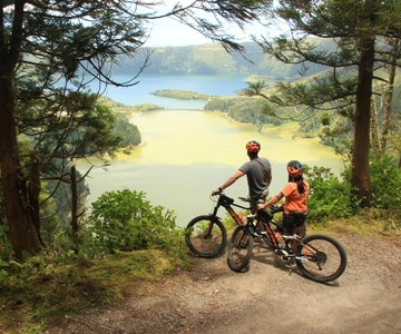 Sete Cidades: E-Bike-Verleih mit GPS und Kartentour