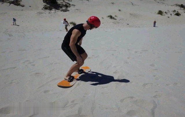 Capetown: Amazing sandboarding tour in beautiful sand dunes
