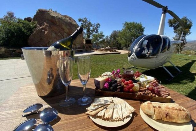 Visit Los Angeles Private Helicopter Hideaway Day Trip in Santa Clarita